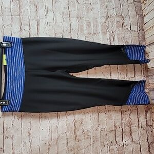 Xersion performance fit capri leggings medium new with tags